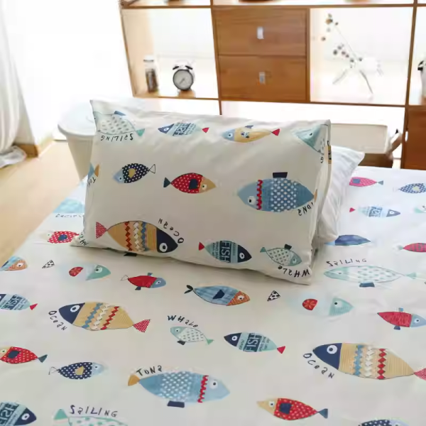 Fresh Strawberry Bed Sheets – Cute & Comfortable Cotton Fabric